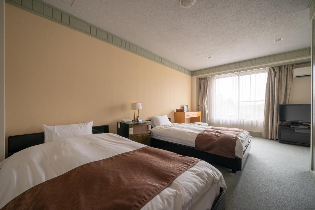 Kitsuregawa Country Club & Bihada Onsen Hotel Kitsuregawa Sakuyama Extérieur photo